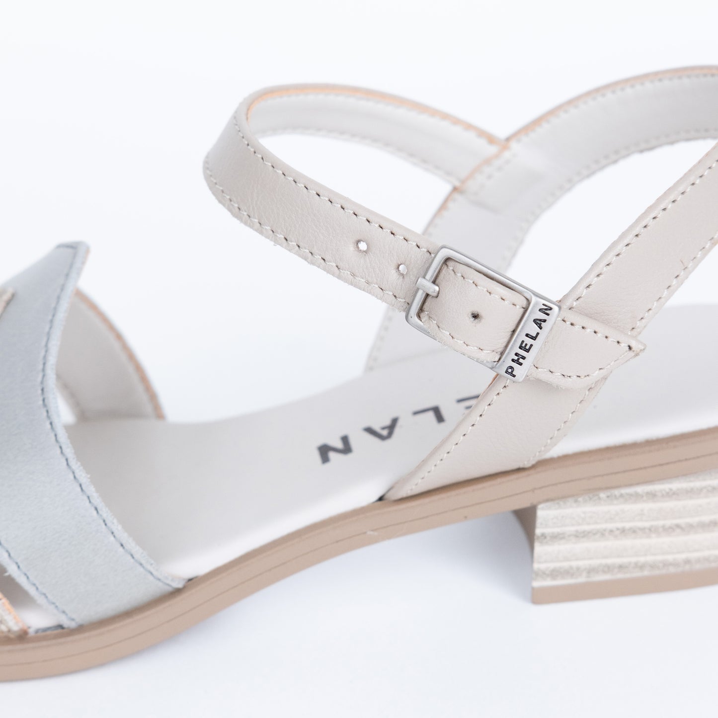 EASY FLATS