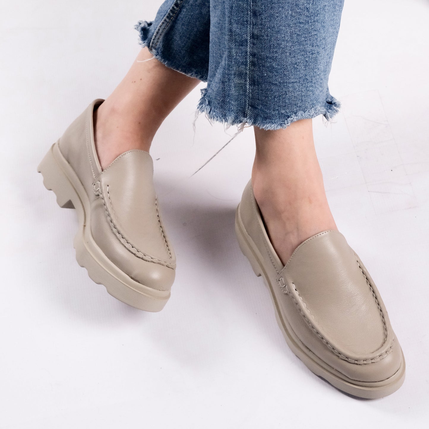 MOCASSIN SLIPONS
