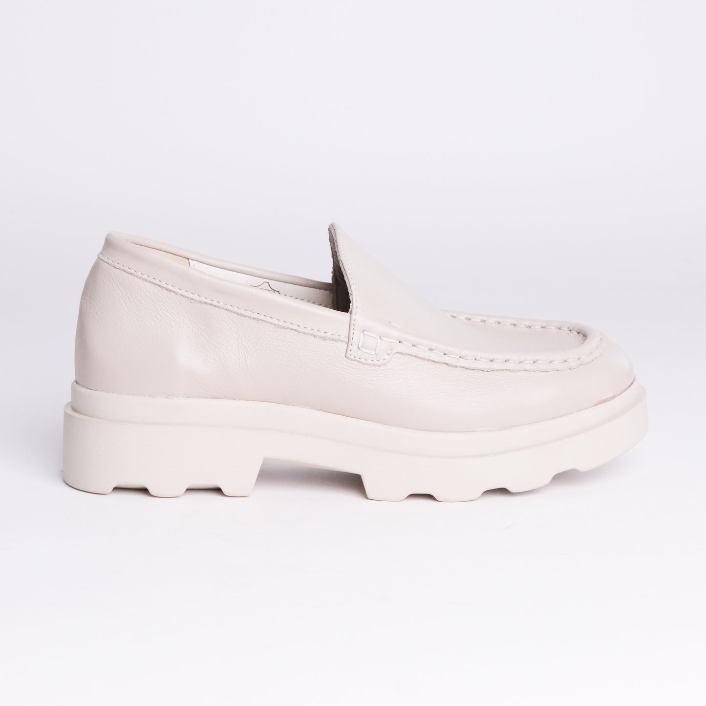 MOCASSIN SLIPONS