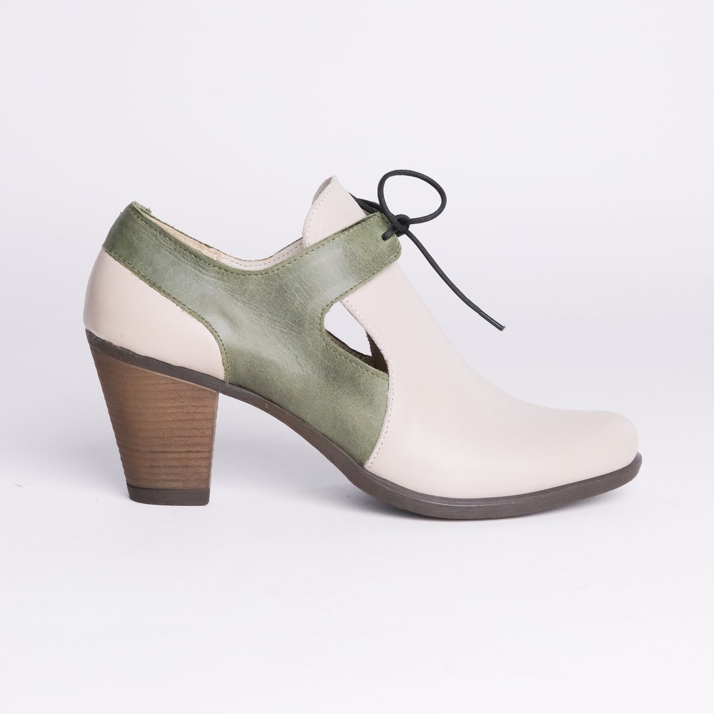 ACCENT HEELS