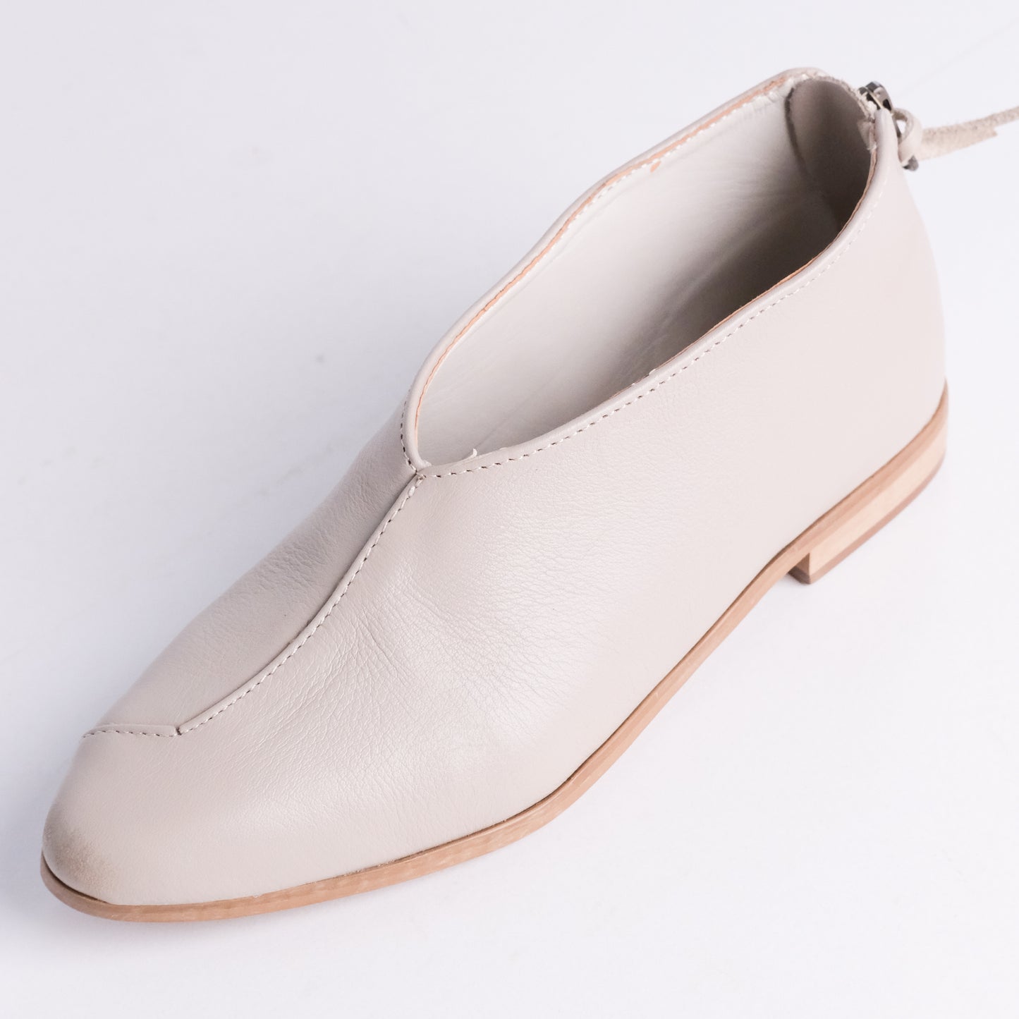 FAMILIAR FLATS