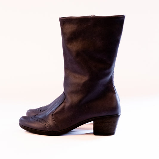 MID-CALF BOOTS