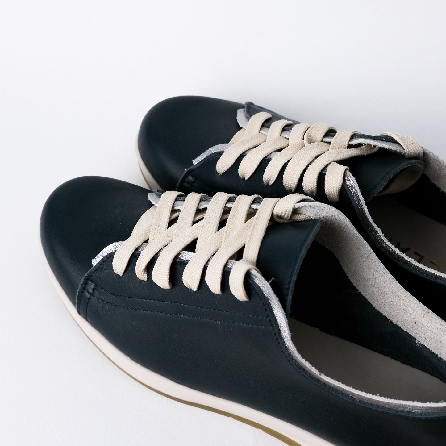 METALLIC & BLACK ATHLEISURE SNEAKER
