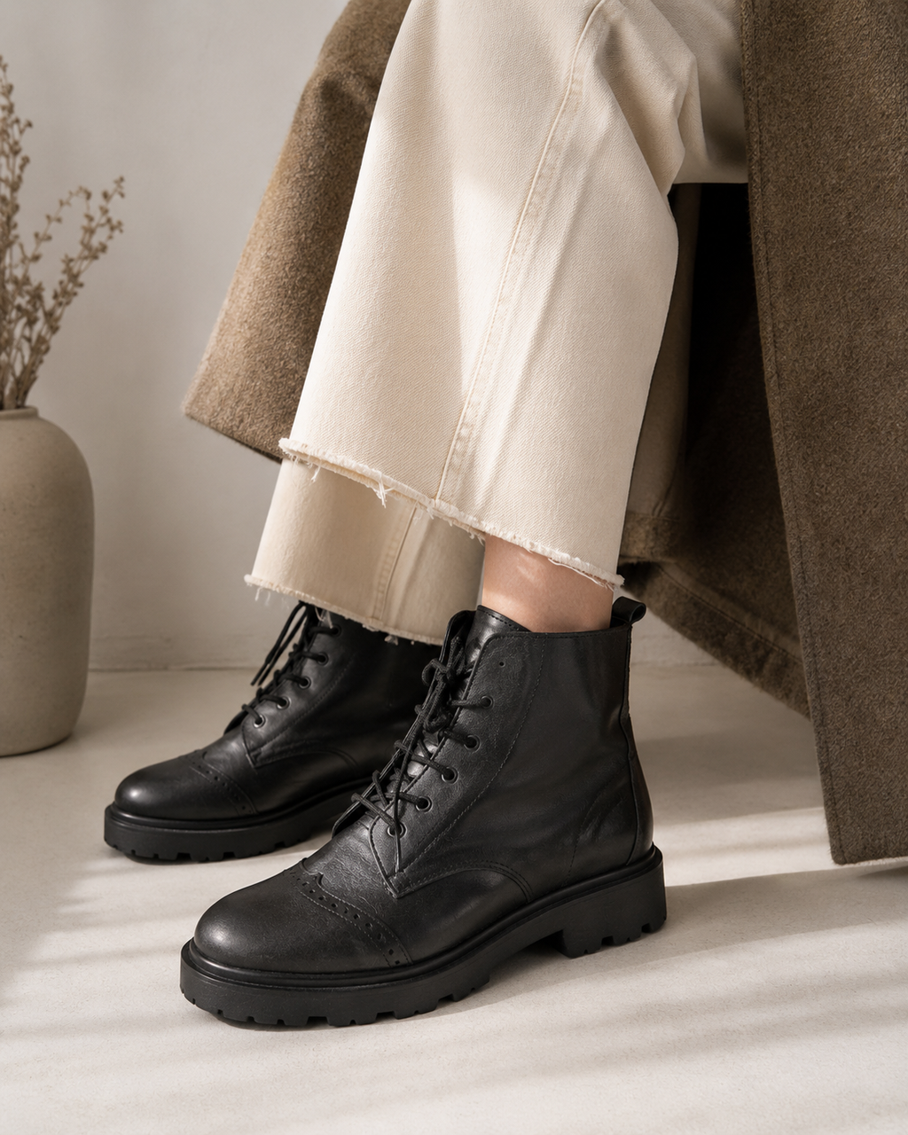 CLASSIC SOFT BLACK BOOTS