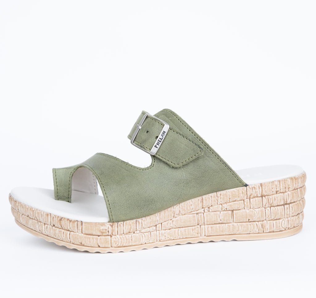 CASUAL WEDGE