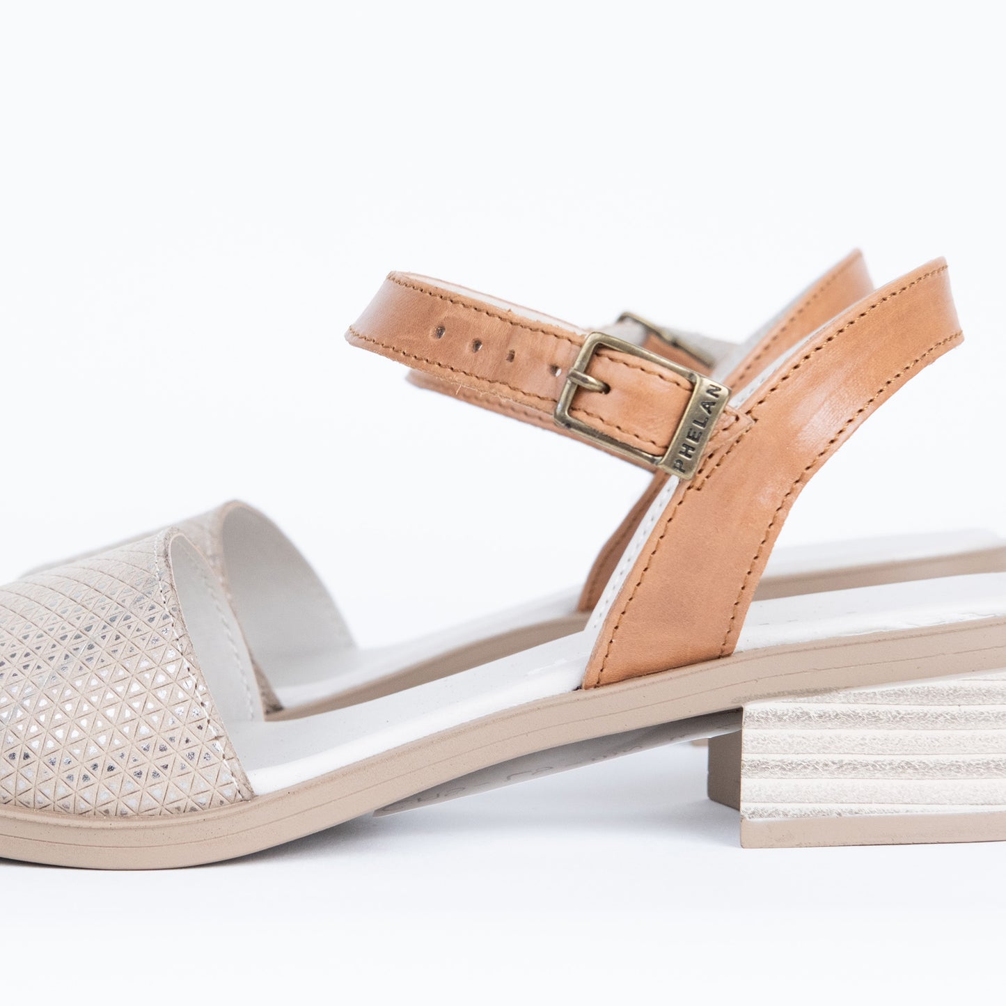 EASY FLATS