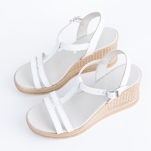 EVERYDAY WEDGES IN WHITE