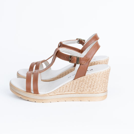EVERYDAY WEDGES IN TAN