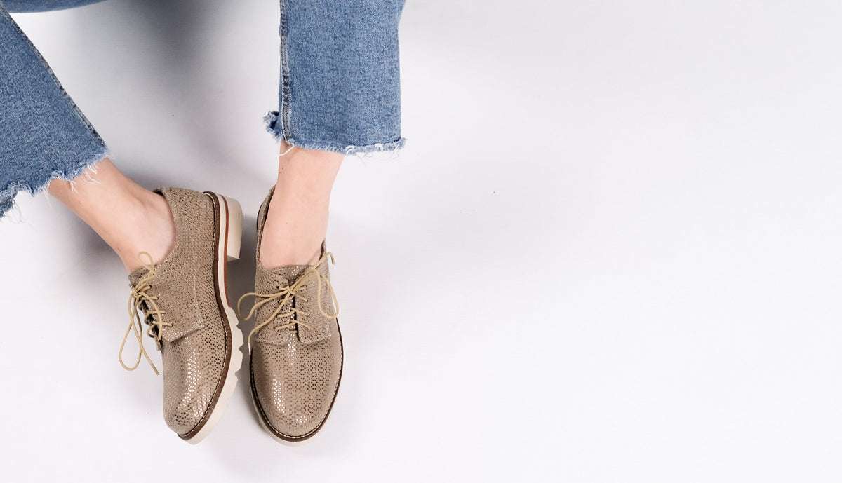 LOAFERS & LACE-UPS