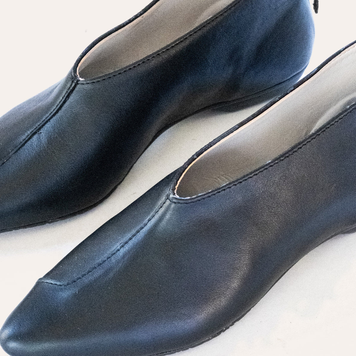 Pixie Flat in Black, handmade leather flat by Phelan Footwear