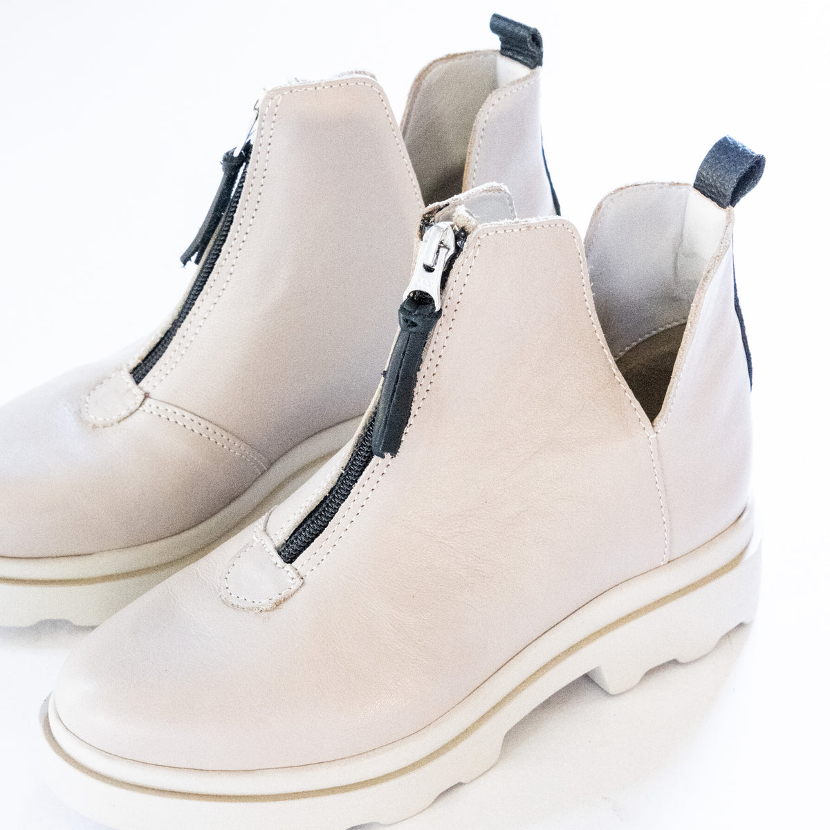 MINK AND BLACK BOOT