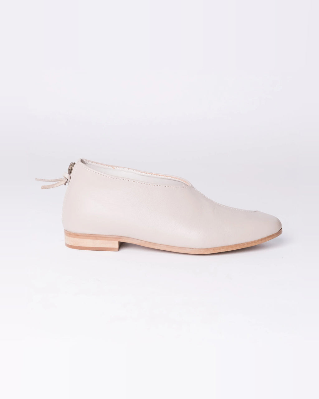 FAMILIAR FLATS