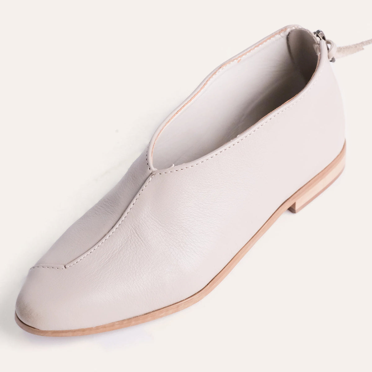 FAMILIAR FLATS