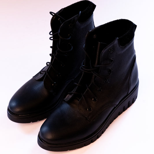 LACE-UP BOOTS