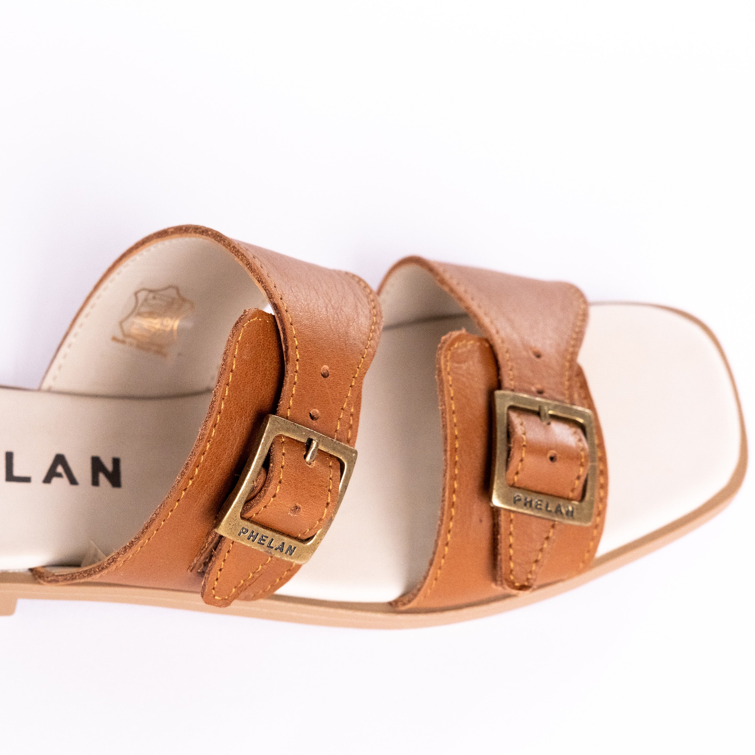 BUCKLE SANDAL