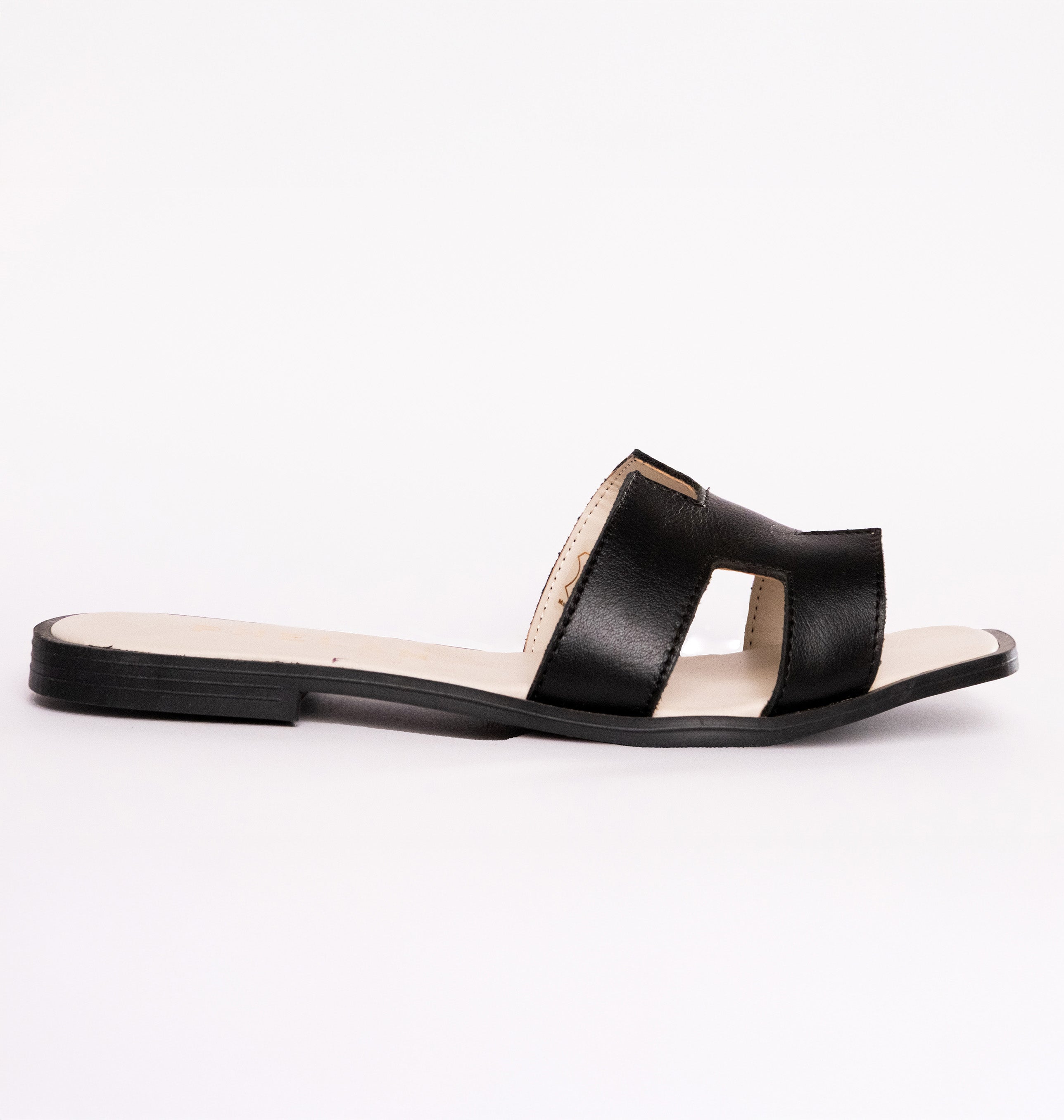 FASHION SANDALS