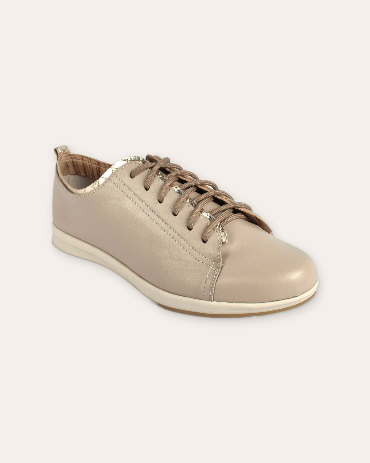 Hydra Sneaker in Taupe/Gold, single shoe from the front