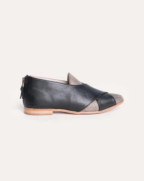 Crossover Pixie – black leather flat with metallic print toe and crossover strap, side view, handmade by Phelan