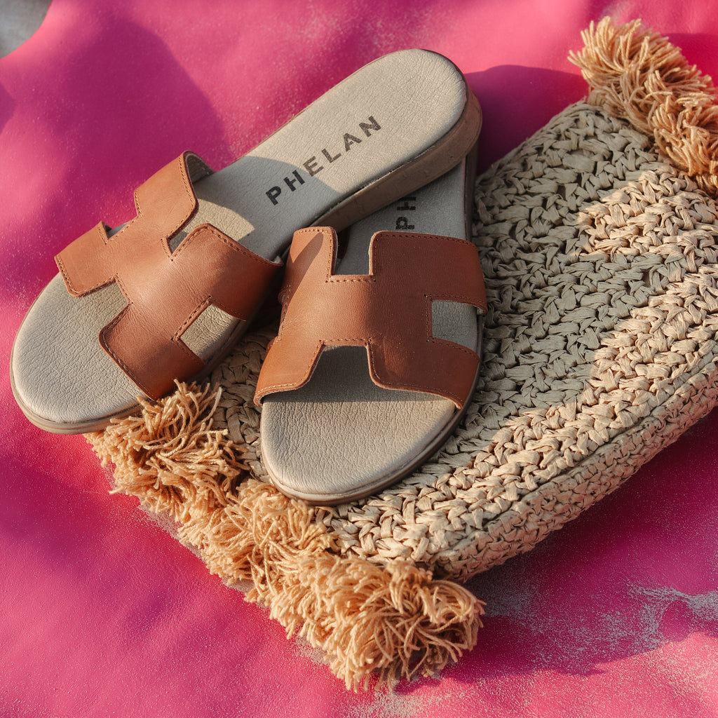 FASHION SANDALS