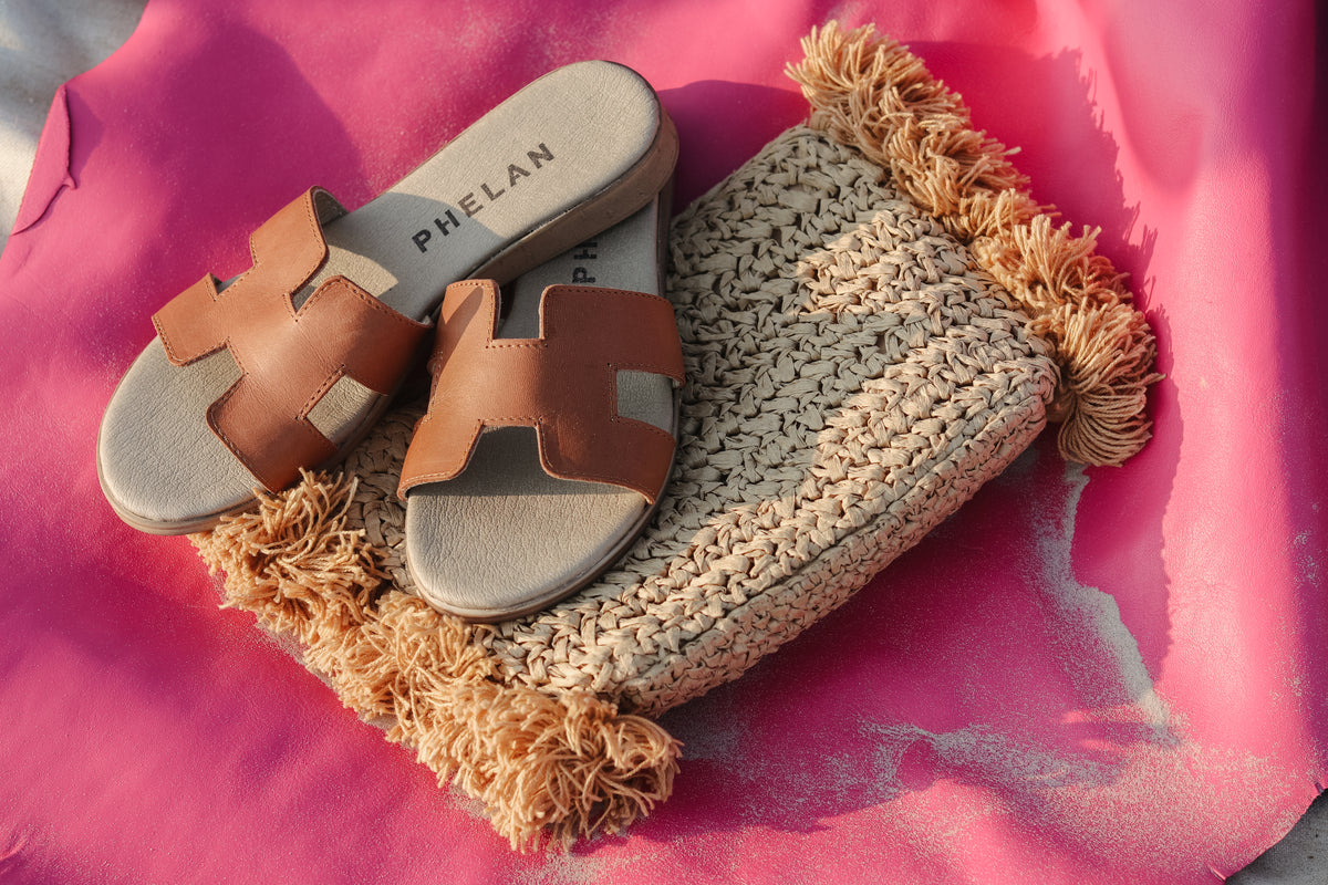 PAROS SLIDE