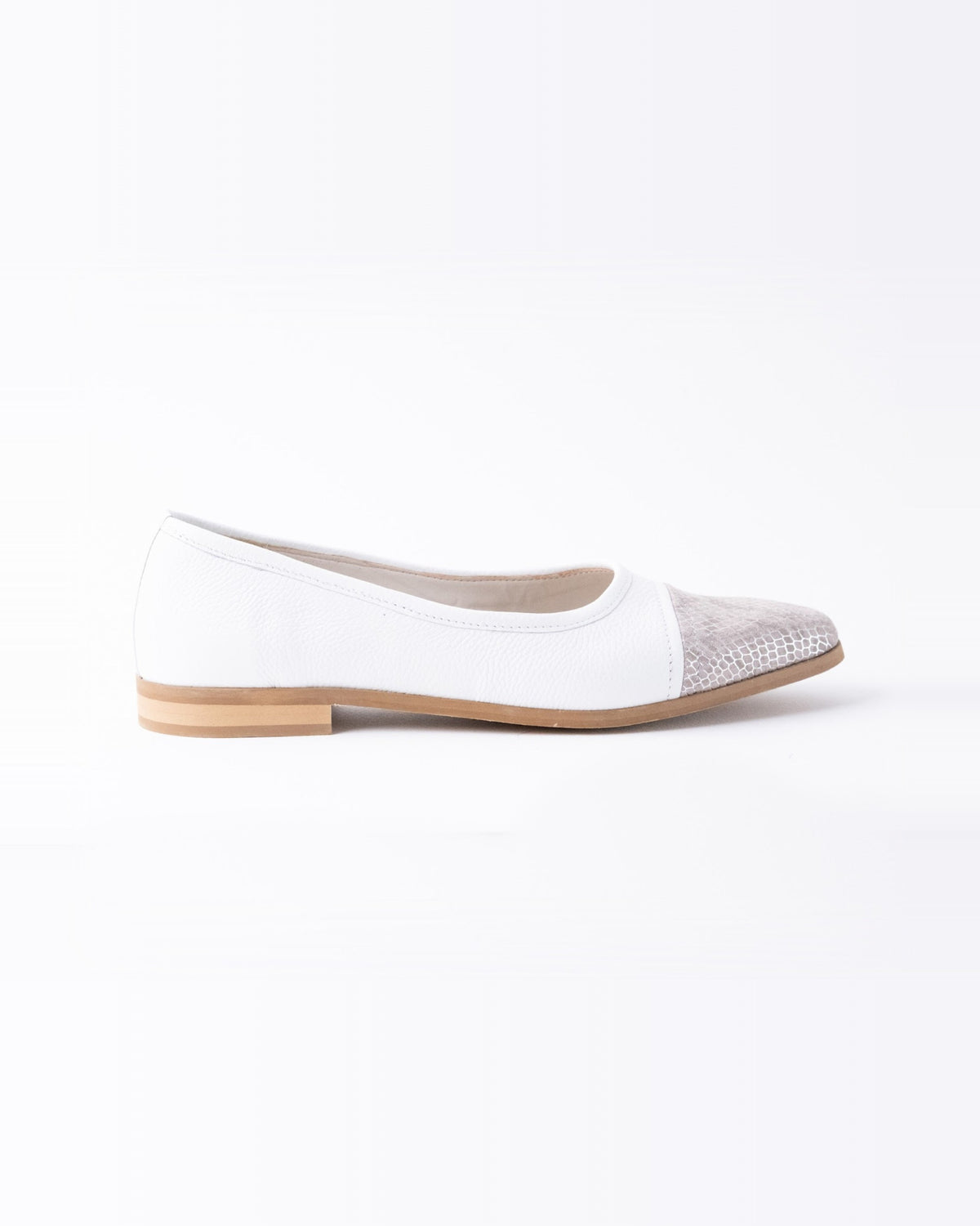 Pointy Print Pumps – white leather pointed flat with a print toe cap, side view, handmade by Phelan